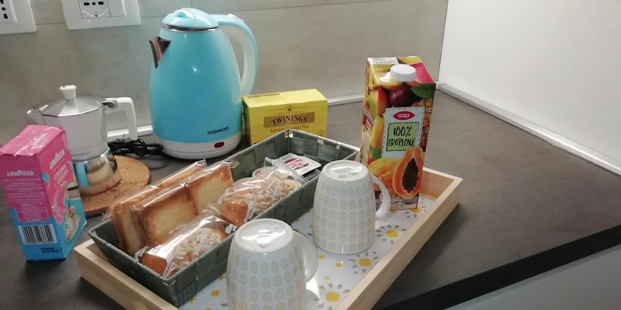 Apartment Grigio Perla Panigale, Villetta Di Pregio Con Giardino E Parcheggio Privato Gratuito Fino A Tre Posti Auto Bologna