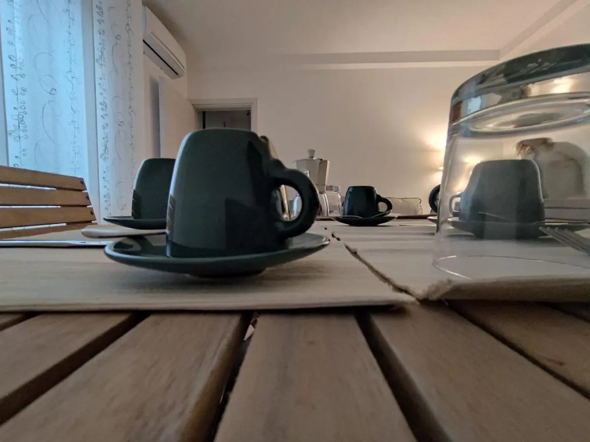 Appartamento Grigio Perla Residenza, casa indipendente con parcheggio privato e giardino Bologna Italia
