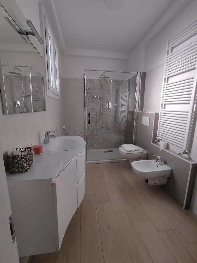Appartamento Grigio Perla Residenza, casa indipendente con parcheggio privato e giardino Bologna 0*,  Italia