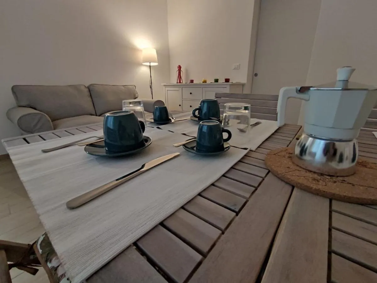 Appartamento Grigio Perla Residenza, casa indipendente con parcheggio privato e giardino Bologna