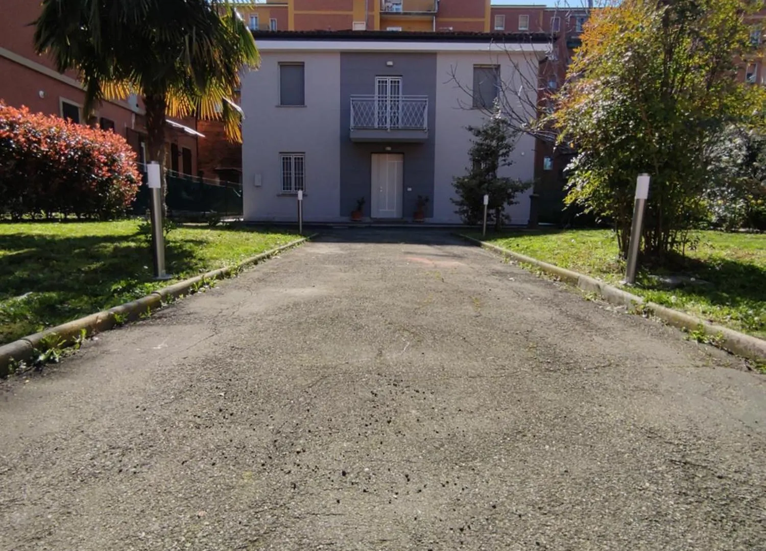 Appartamento Grigio Perla Residenza, casa indipendente con parcheggio privato e giardino Bologna