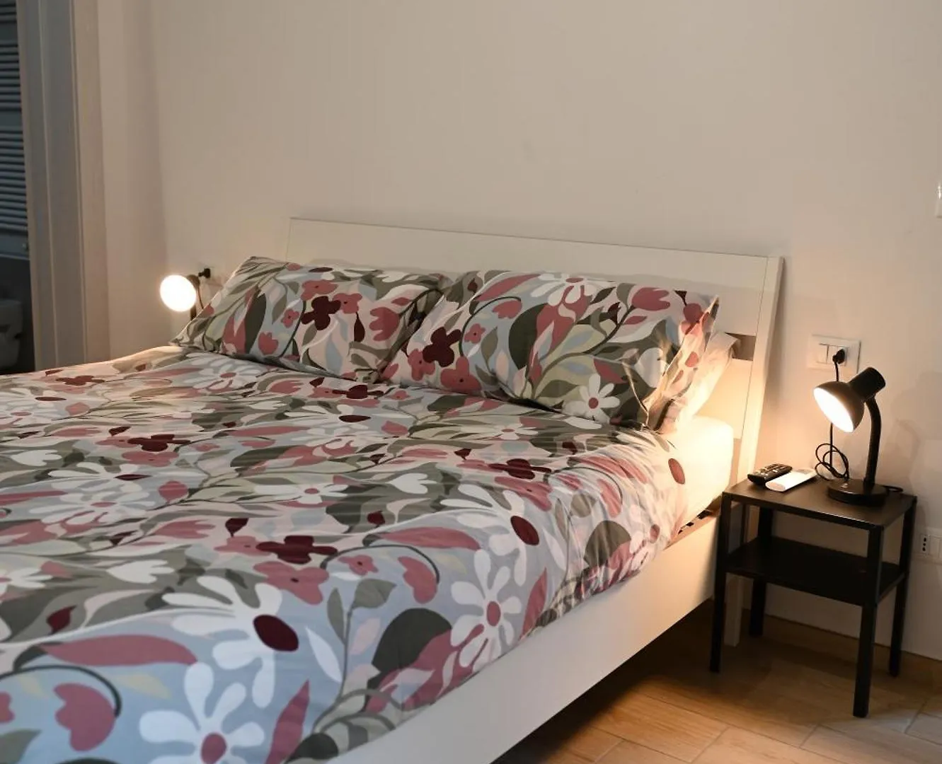 Appartamento Grigio Perla Residenza, casa indipendente con parcheggio privato e giardino Bologna