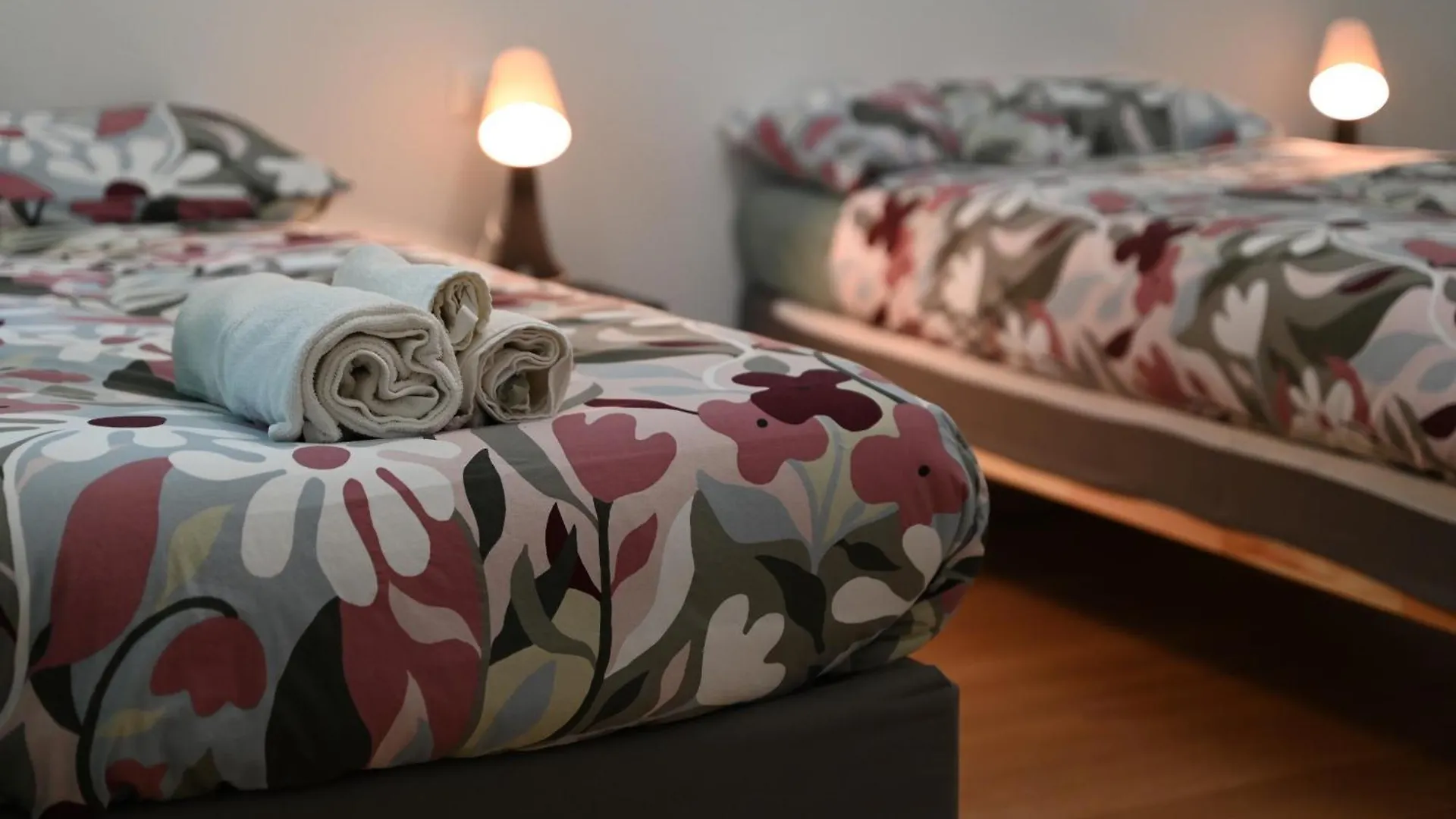 Apartment Grigio Perla Panigale, Villetta Di Pregio Con Giardino E Parcheggio Privato Gratuito Fino A Tre Posti Auto Bologna Italy
